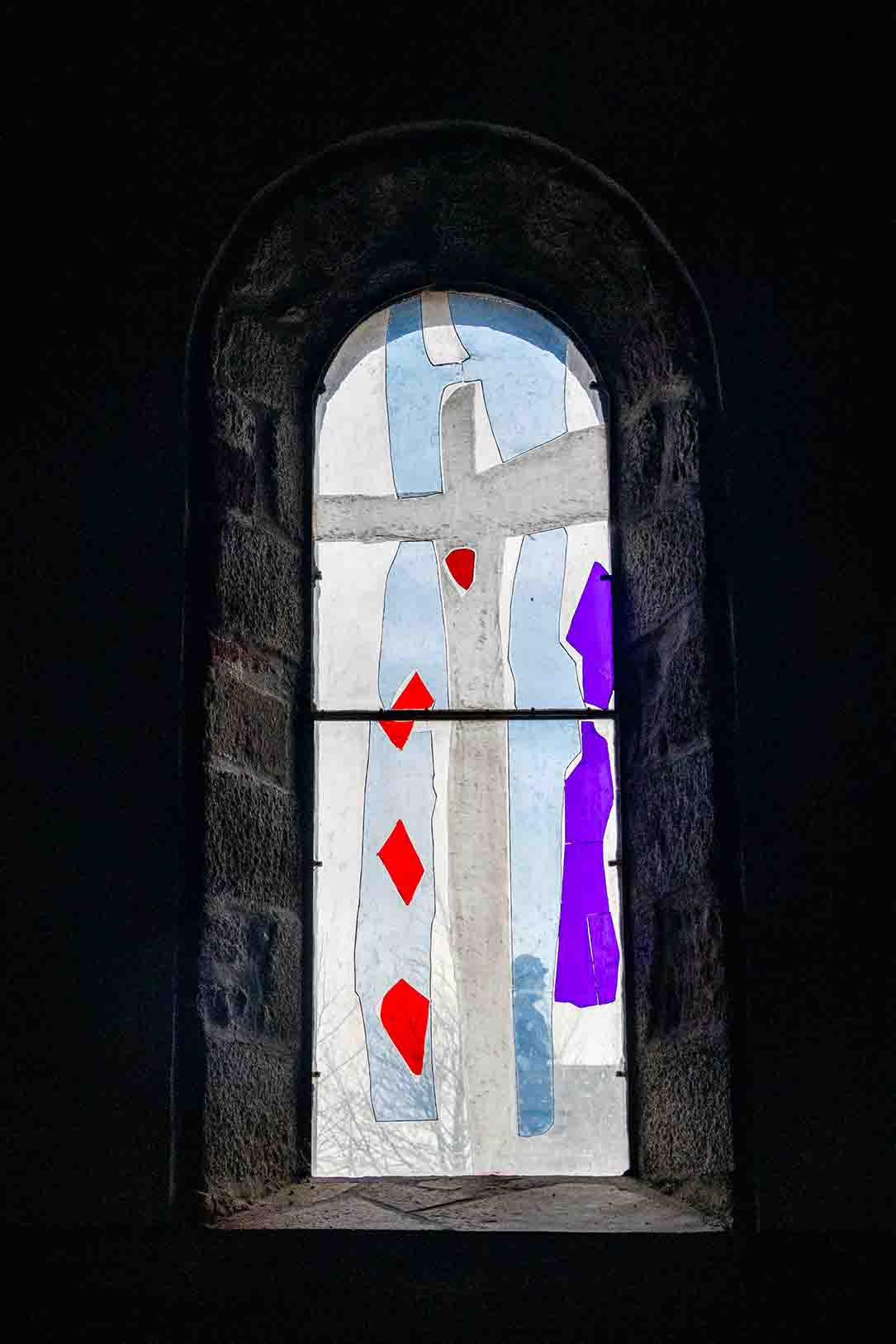 Campuac vitraux de l'église Saint Pierre